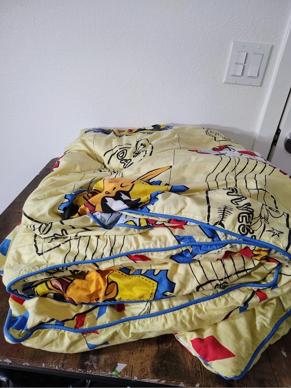 Vtg 90s Looney Tunes Twin Comforter Airmail Postage Stamp Bugs Tweety Daffy